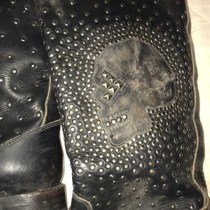 Frye Jenna tall studded Skull boots size 8.5